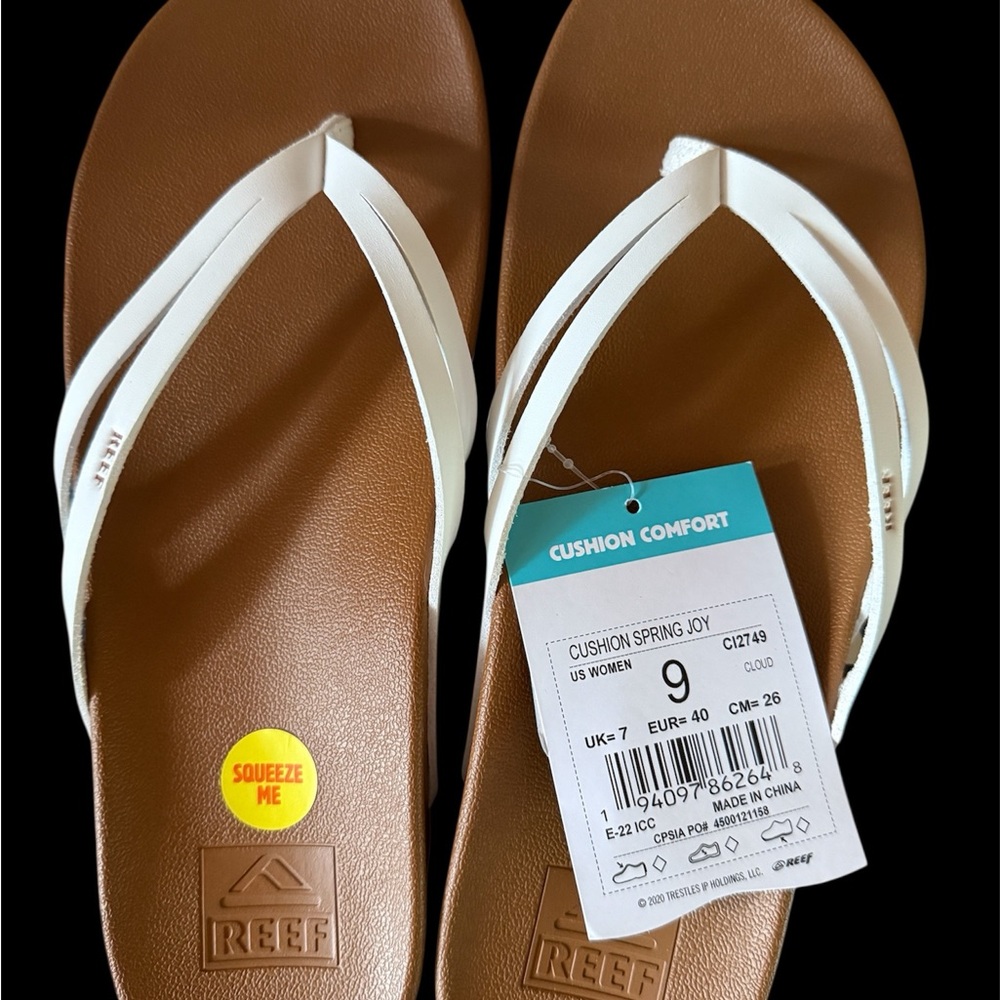 Reef Women's White and Tan Sandals